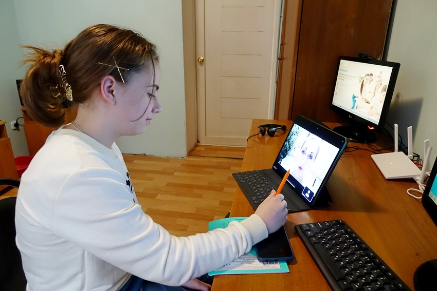 В Тамбовской области стартовала серия онлайн-занятий для детей Донбасса