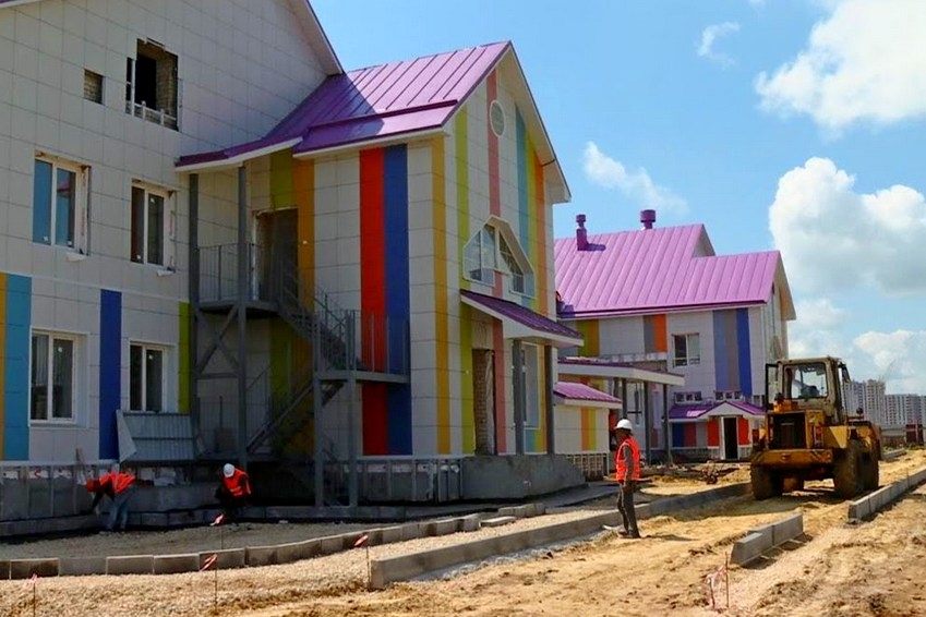На севере Тамбова ускоренными темпами идёт строительство новых образовательных учреждений [+Видео]