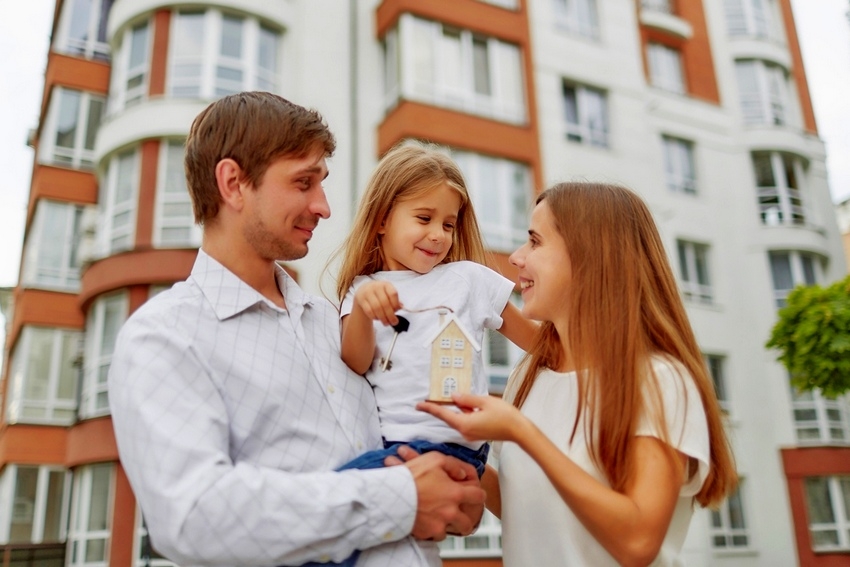 Правительство продлевает действие семейной ипотеки до 1 июля 2024 года