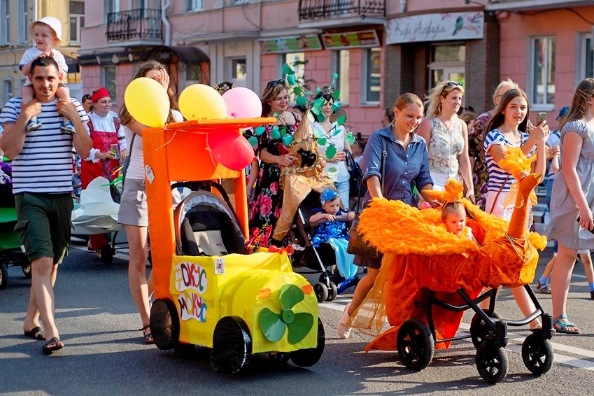 В Тамбове прошел традиционный Парад колясок 9