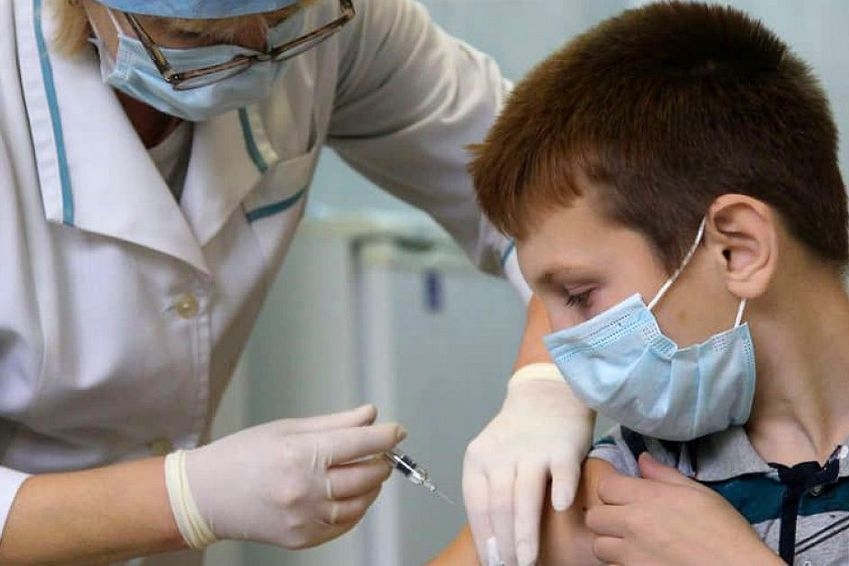 В России зарегистрировали вакцину от ковида для детей от 12 до 17 лет [+Видео]