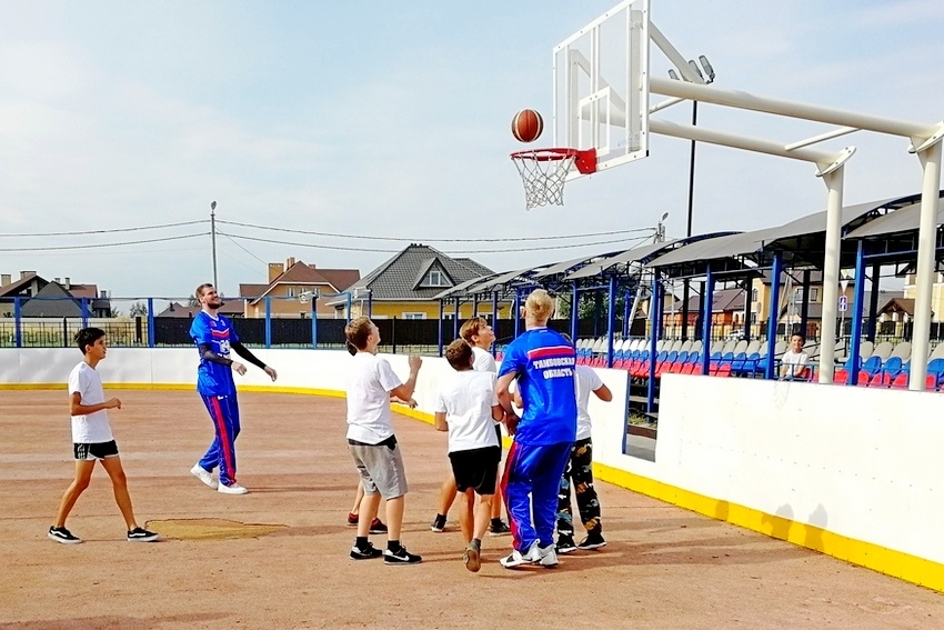 Баскетбольный клуб "Тамбов" начинает серию мастер-классов для школьников 5