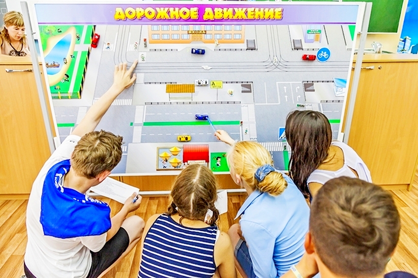 Минобрнауки России проведет интернет-олимпиаду для школьников на знание правил дорожного движения