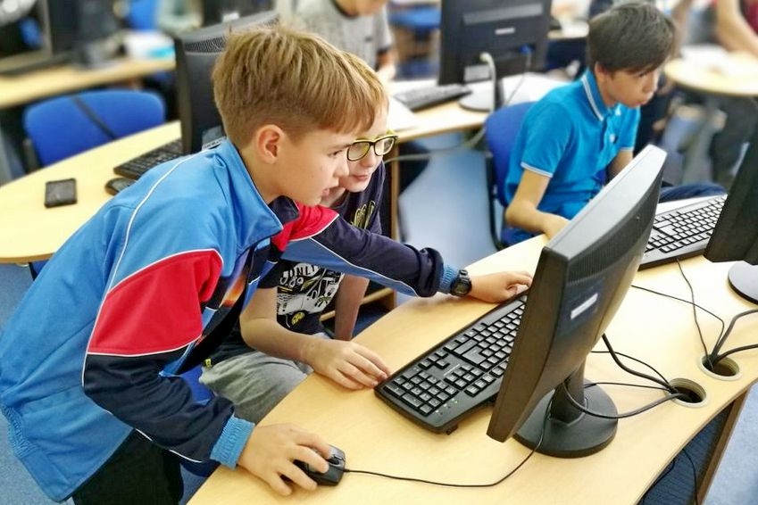 Компьютеры и интерактивные комплексы получит к сентябрю 101 школа Тамбовской области