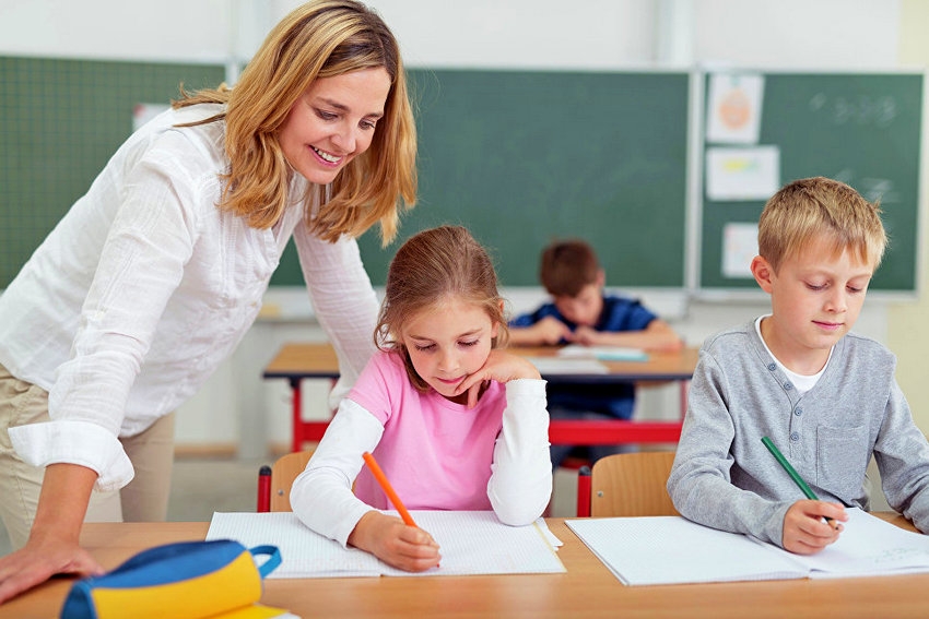 Минпросвещения России предложило уменьшить административную нагрузку на учителей в школах