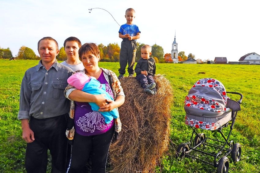В России количество многодетных семей выросло на четверть за последние пять лет