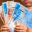 В России со следующего года появится единое пособие для семей с детьми