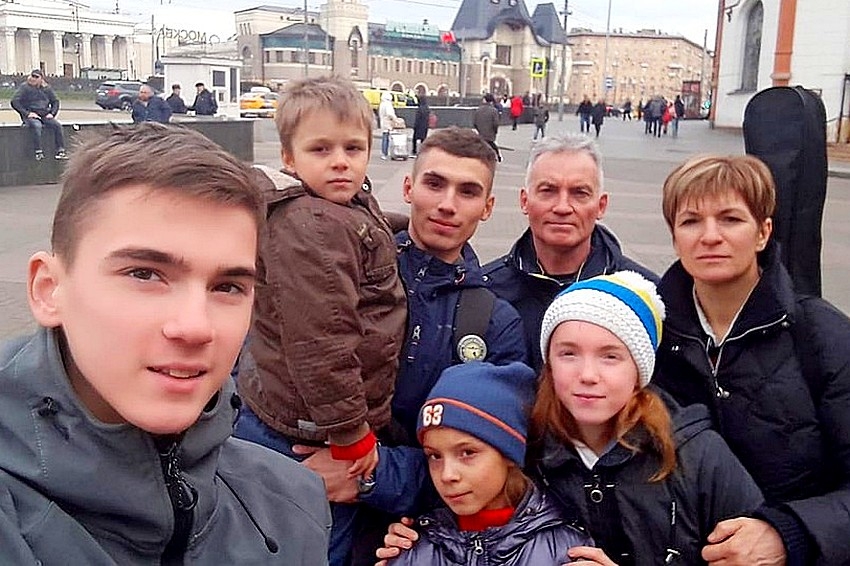 Многодетную семью из Моршанска наградили за победу во всероссийском конкурсе «Семья года»