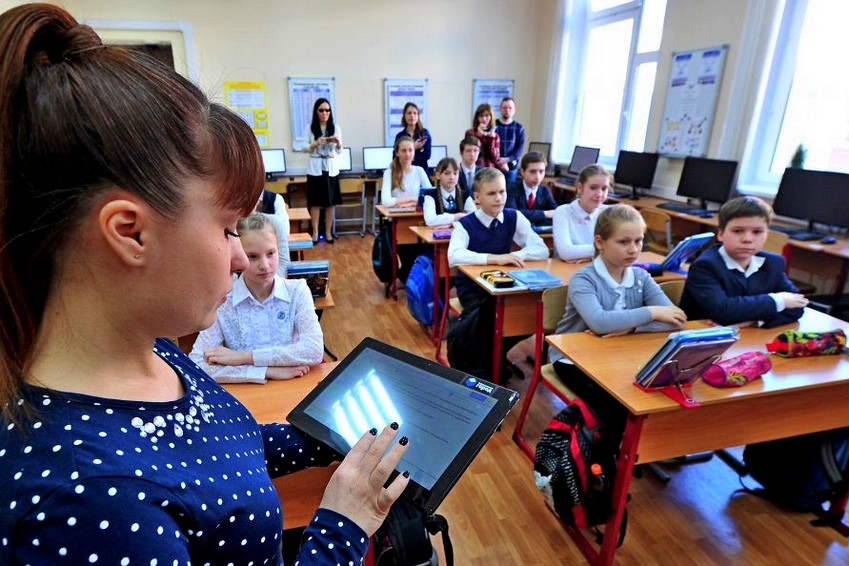 Матвиенко выступила за перевод школьников на пятидневную учебную неделю